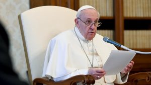 Read more about the article Papa Francisco sugere que pais não condenem filhos devido à orientação sexual