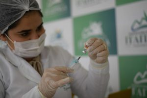 Read more about the article Governo destina R$ 5,5 bilhões para produção e aquisição de vacinas