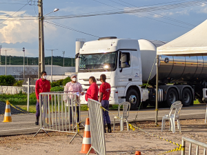 Read more about the article Tamboril-CE: Prefeito impede entrada de caminhoneiros positivados por Covid-19 no Município