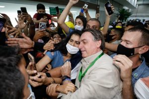 Read more about the article ‘Se precisar iremos às ruas’, diz Bolsonaro contra medidas de isolamento