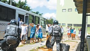 Read more about the article 39 detentos foram transferidos do centro de triagem de Novo Oriente para presídio em Itaitinga