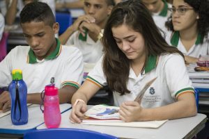 Read more about the article Volta às aulas no ensino médio será pauta na reunião do Comitê amanhã, diz Camilo