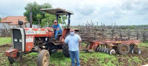 Read more about the article Ipaporanga-CE: Governo Municipal conclui mais uma etapa de aração de terra para os agricultores