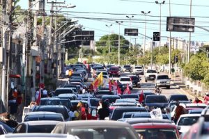 Read more about the article Carreata contra Bolsonaro reúne manifestantes em Fortaleza