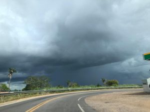 Read more about the article Chove em mais de 140 municípios do Ceará; confira previsão do tempo