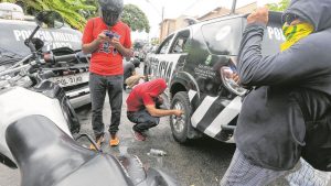 Read more about the article Dez policiais militares são denunciados por omissão e crime de atentado contra viatura durante motim