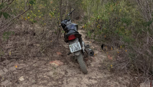 Read more about the article Croatá-CE: Polícia Militar recupera motocicleta que havia sido roubada na zona rural do município