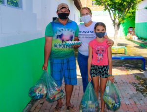 Read more about the article Nova Russas inicia entrega de 6.400 kits de alimentação escolar