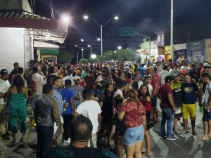 Read more about the article Aglomerações no centro da cidade marcam o último dia de festejos em Ararendá