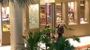 Read more about the article Mulher é assassinada dentro do shopping Iguatemi em Fortaleza