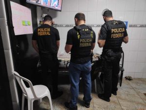 Read more about the article Polícia Federal cumpre mandados em Crateús contra suspeito de estupro e exploração sexual