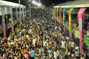 Read more about the article Secretário da Saúde é contra realização de Réveillon e Carnaval no Ceará