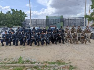 Read more about the article Grande operação Policial resulta com várias armas, drogas e pessoas apreendidas em Varjota