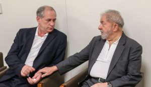 Read more about the article Ciro agradece a Lula por solidariedade após ser alvo de operação da Polícia Federal