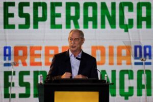 Read more about the article Ciro Gomes lança pré-candidatura à presidência da república