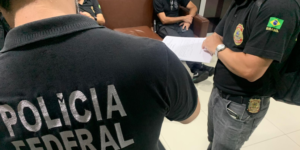 Read more about the article Prefeitura de Beberibe é alvo de operação da Polícia Federal por compra de livros didáticos