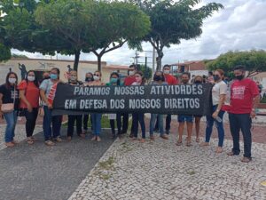 Read more about the article Professores de Quixadá declaram greve por reajuste do piso salarial