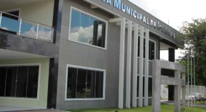 Read more about the article Ipueiras-CE: Gestão municipal está no limite das despesas com o funcionalismo, aponta TCE