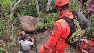 Read more about the article Jovem é resgatado por Corpo de Bombeiros após queda de 150 metros em serra de Massapê