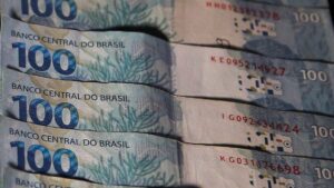 Read more about the article Governo federal quer antecipar pagamento do Auxílio Brasil para início do mês