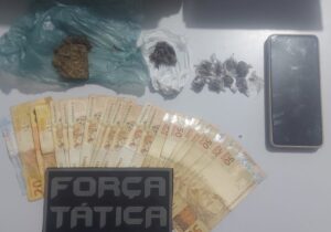 Read more about the article Força Tática realiza prisão por tráfico de drogas no centro da cidade de Ararendá