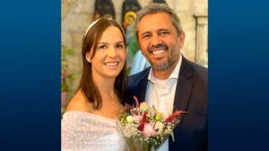 Read more about the article Em Israel, Elmano renova votos de casamento com a esposa, Lia Freitas