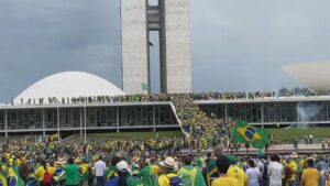 Read more about the article Após ataques terroristas em Brasília, PT pede intervenção na segurança pública do DF