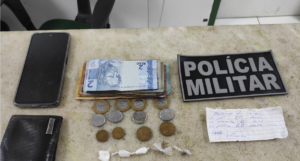 Read more about the article Homem é preso acusado de tráfico de drogas em Nova Russas