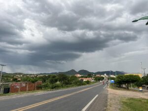 Read more about the article Chove em mais de 100 municípios no Ceará; veja previsão para o fim e semana