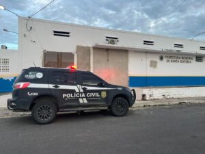 Read more about the article Prefeito de Santa Quitéria é afastado 180 dias  para ser investigado por corrupção