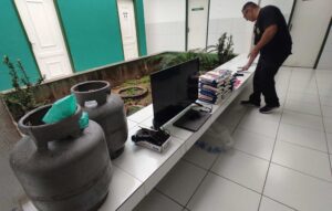 Read more about the article BP Raio captura quatro pessoas envolvidas em furtos durante a madrugada em Ipueiras