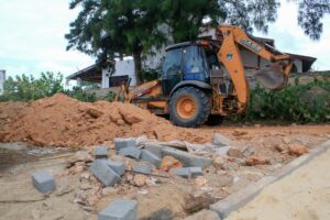 Read more about the article Ipueiras, Ararendá, Nova Russas e outras 100 cidades do Ceará terão retomada de obras na educação