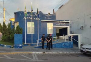 Read more about the article Prefeito de Acopiara é afastado do cargo por 180 dias após operação policial