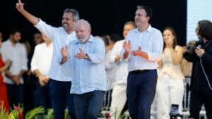 Read more about the article Lula deve cumprir agenda no Ceará dia 4 de agosto, diz José Guimarães