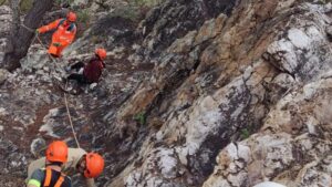 Read more about the article Irmãos são resgatados pelo Corpo de Bombeiros após trilha na serra de Tauá