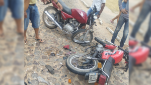 Read more about the article Colisão entre duas motocicletas deixa uma pessoa morta no distrito de São José em Ipueiras