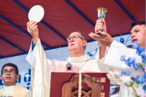 Read more about the article Bispo de Crateús e Quatro Padres foram ameaçados de morte, diz Padre em missa