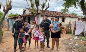 Read more about the article Policial Militar realiza campanha para arrecadar brinquedos para crianças em Tamboril