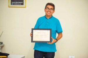 Read more about the article Padre Denilson recebe o título de cidadão Ipueirense concedido pela Câmara Municipal de Ipueiras