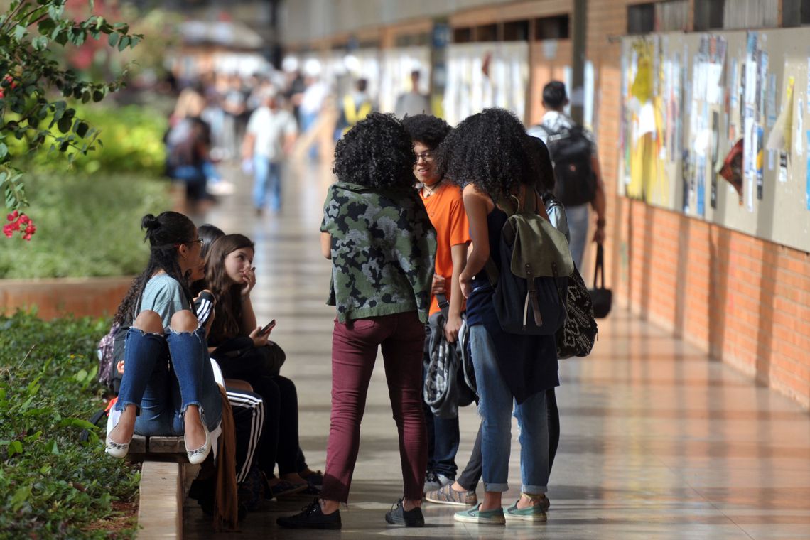 Read more about the article Pé-de-Meia vai beneficiar mais de 185 mil estudantes no Ceará; veja como se inscrever