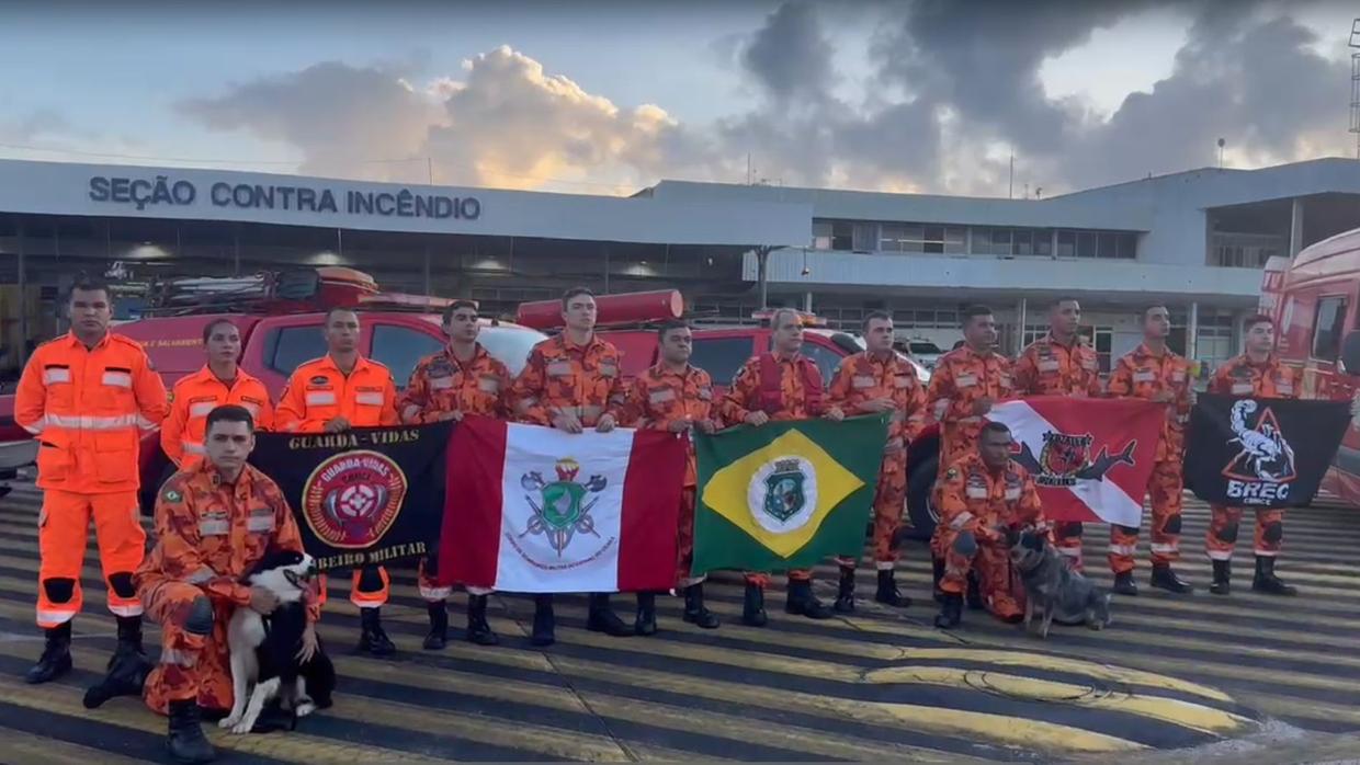 Read more about the article Bombeiros do Ceará viajam para ajudar vítimas do desastre no RS