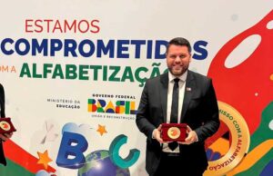 Read more about the article Tamboril recebe Selo Ouro por excelência na alfabetização infantil