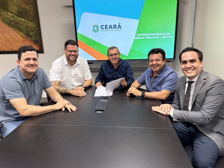Marcelo Mota e Jeová Mota anunciam  obra de R$ 12 milhões para o contorno  Rodoviário de Tamboril.