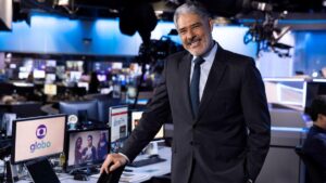 Read more about the article William Bonner deixa Jornal Nacional após 29 anos, e César Tralli assume bancada
