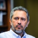 Elmano anuncia novo concurso com 2 mil vagas para professores no Ceará