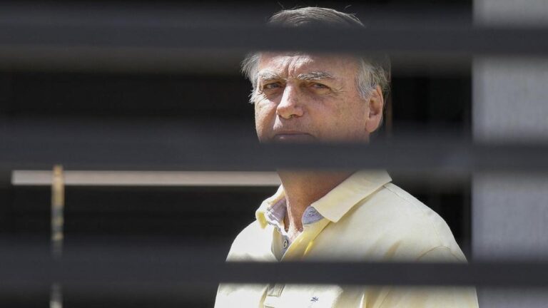 Moraes autoriza prisão domiciliar humanitária de Bolsonaro