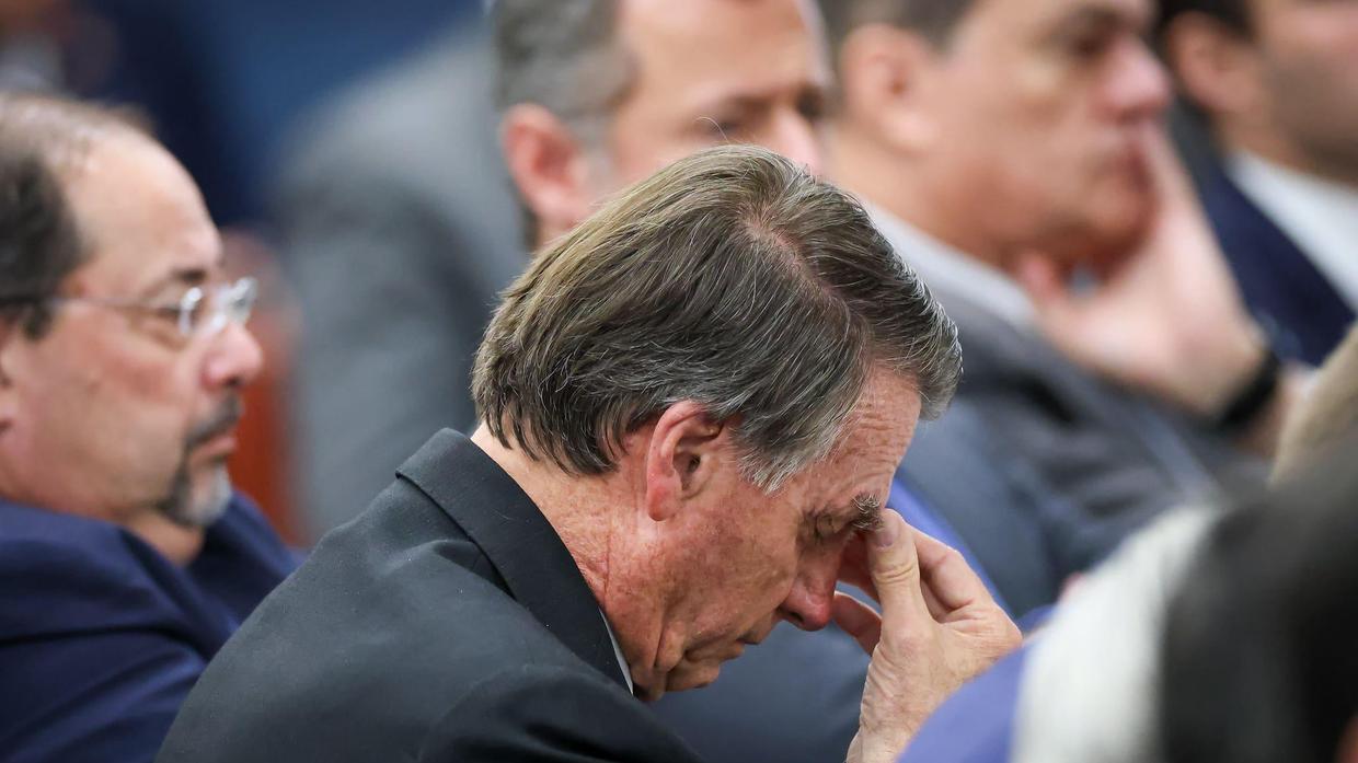 Bolsonaro só poderá sair do regime fechado em 2033