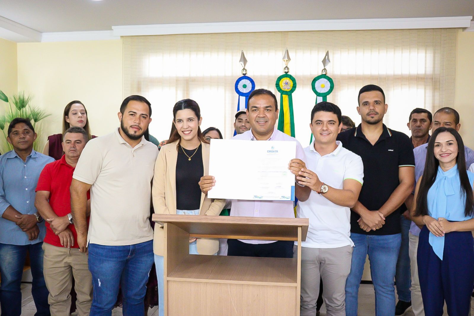 Prefeito Ronilson Oliveira assina ordem de serviço para construção de 25 unidades habitacionais em Croatá