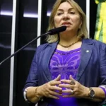 PF deflagra operação contra fraudes no INSS no Ceará; deputada Gorete Pereira é um dos alvos