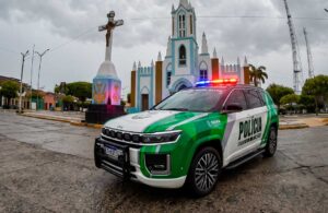 Read more about the article Ipueiras recebe do Governo do Estado uma nova viatura para a Polícia Militar
